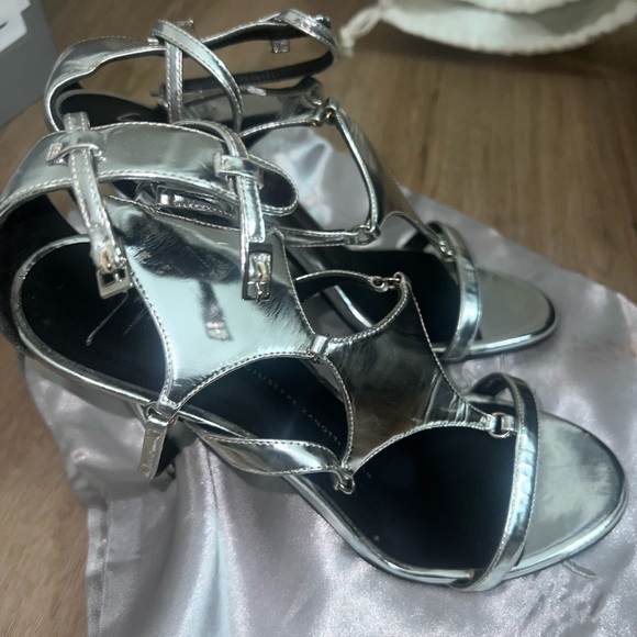 Giuseppe zanotti - Picture 8 of 9